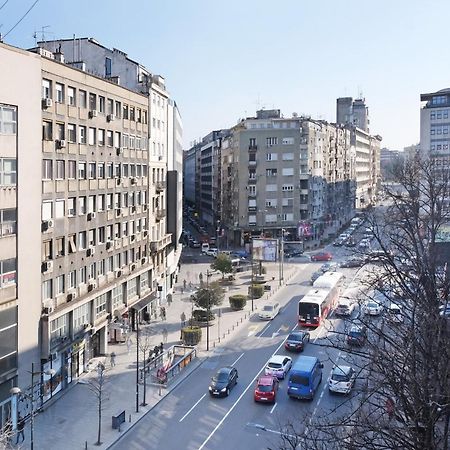 Windows City Apartment Belgrado Buitenkant foto